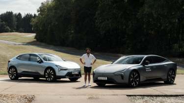 Polestar 4 Dual Motor - header