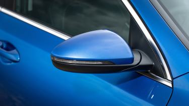 Kia XCeed - door mirror