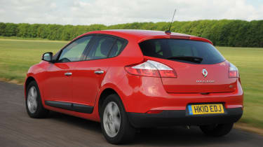 Renault Megane rear tracking