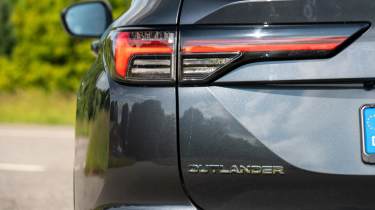 Mitsubishi Outlander PHEV - rear light
