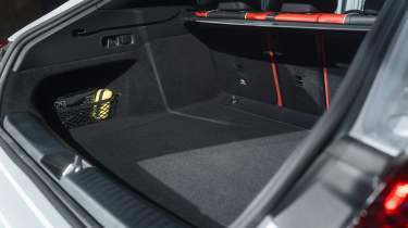 Mercedes CLA Shooting Brake - boot