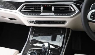 Peugeot 308 GT front