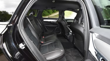 Volvo V90 - rear seats