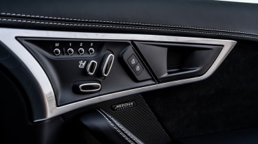 2020 Jaguar F-Type - seat settings