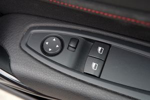 Used BMW 1 Series - window controls