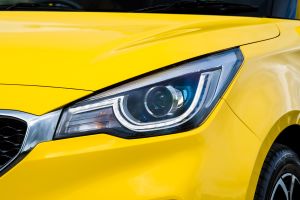 MG3 - headlight