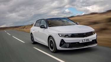Vauxhall Astra PHEV - driving