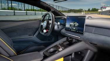 Denza Z Coupe - cabin