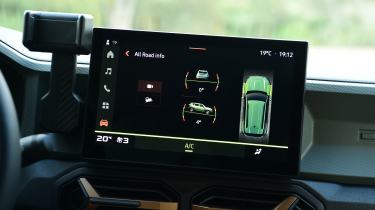 Dacia Duster - infotainment screen