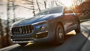 Maserati Levante Hybrid - front action