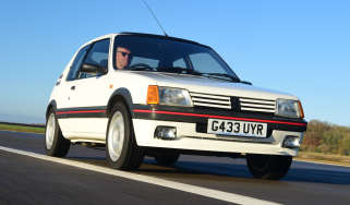 Peugeot 205 GTI - front