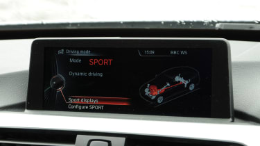 BMW 318d Sport Gran Turismo sport mode button