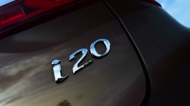 Hyundai i20 - i20 badge
