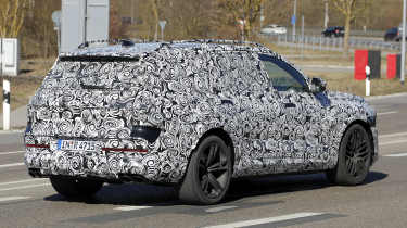 New Audi Q9 - rear tracking