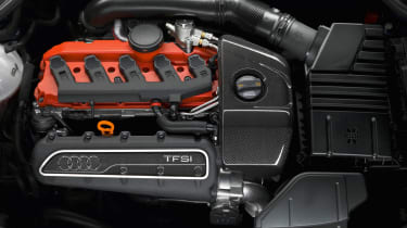 Audi TT RS Roadster engine