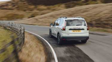 Dacia Jogger - rear cornering