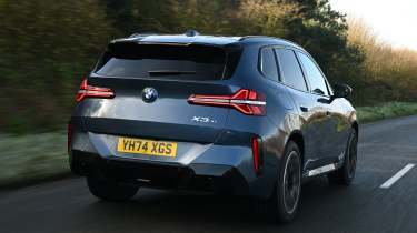 BMW X3 - rear tracking 