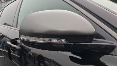 Jaguar XE 300 Sport - mirror