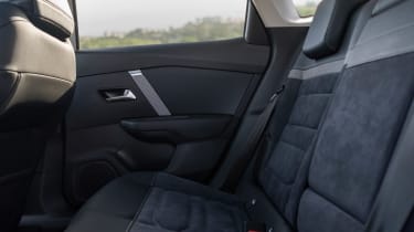Citroen e-C4 X - rear seats