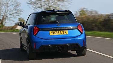 MINI John Cooper Works - rear tracking