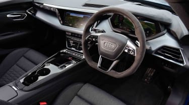 Audi e-tron GT quattro – dashboard