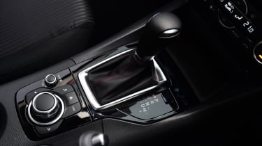 Mazda 3 hatchback 2016 SKYACTIV Diesel - gearlever