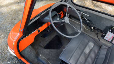 Peel P50 - dash