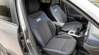 Dacia Duster - front seats