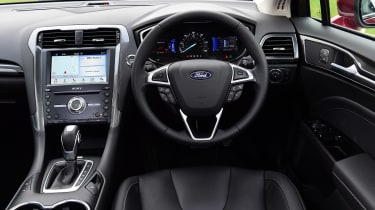 Ford Mondeo Hybrid Estate - dash