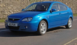 Proton Gen-2 hatchback front tracking