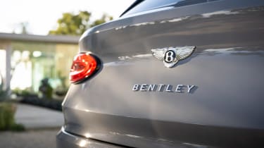 Bentley Bentayga V8 S - rear detail