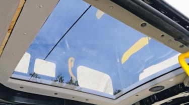 Nissan NV200 taxi panoramic roof