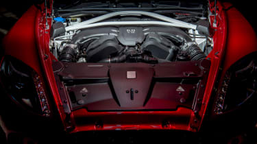 Aston Martin Vanquish Zagato - engine