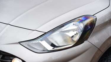 Hyundai i10 - headlight