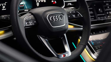 Audi Q8 facelift - steering wheel