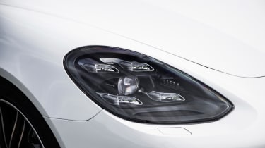 Porsche Panamera 4S diesel 2016 - headlight