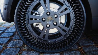 Michelin Uptis airless tyre