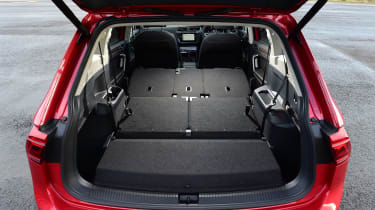 Volkswagen Tiguan Allspace - boot all seats down