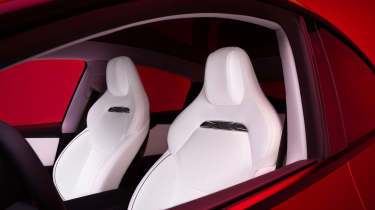 2025 Tesla Model Y Performance - seats