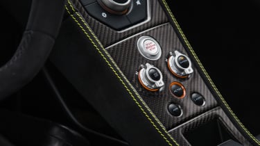 McLaren 675LT - interior detail