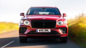 Bentley Bentayga Hybrid - full front