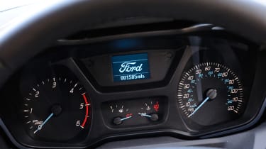 Ford Tourneo Custom 2.2 TDCi dials