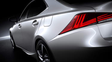 Lexus IS 2016 taillight