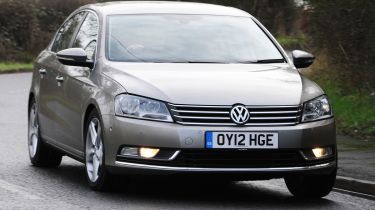 Volkswagen Passat 2.0 TDI Sport front cornering