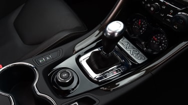 Vauxhall VXR8 GTS - centre console