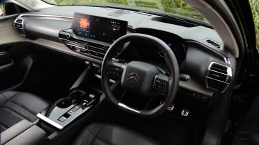 Citroen C5 X  - interior (driver&#039;s door view)