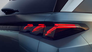 New Peugeot 5008 seven-seat SUV - tail light