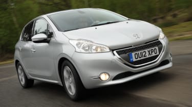 Peugeot 208 1.2 Active front tracking