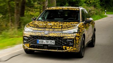 Volkswagen T-Roc prototype - front