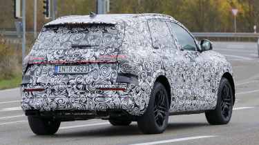 Audi Q7 spy shot - right rear 3/4